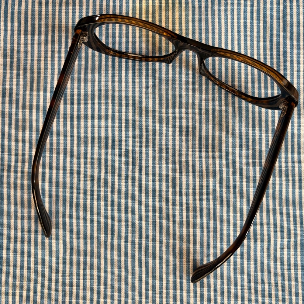 Ray-Ban Tortoise Shell Glasses - Picture 5 of 6